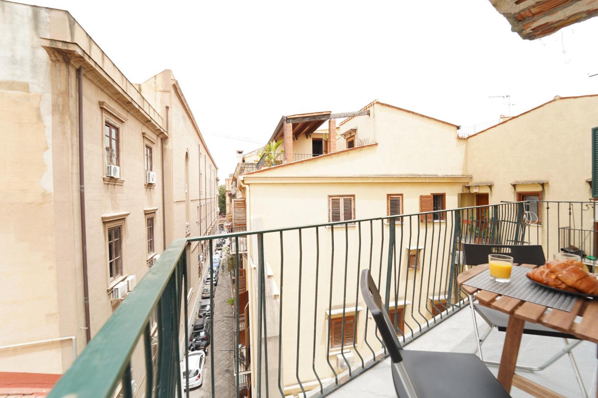Appartamento Ottanio- Quattro Canti 200 Mt Palermo Exterior foto